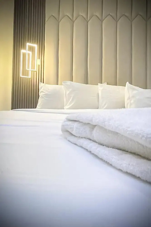 Luxe Apartments