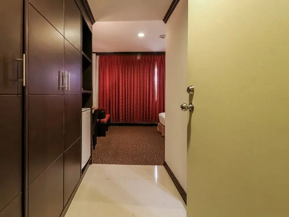 Nida Rooms Charoenkrung 42 Arcade