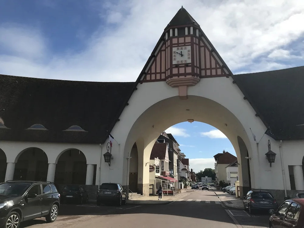 Les Arcades