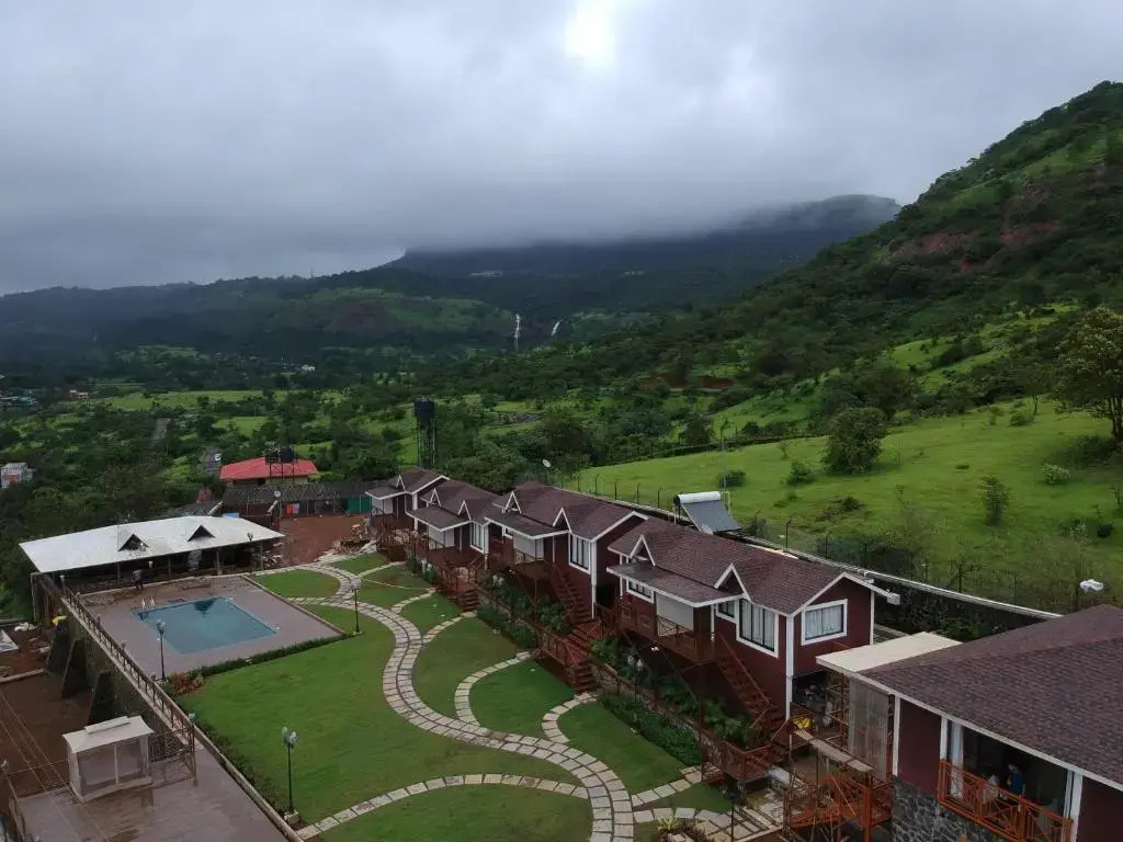 Green Velvet Resort-Near Pawna Lake