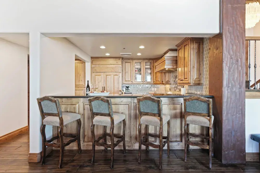 Grand Lodge - Penthouse #505 - Ski-in/ski-out 5 Bedroom Condo