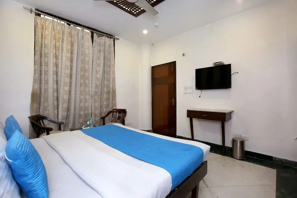 Hotel Multitech by OYO Rooms