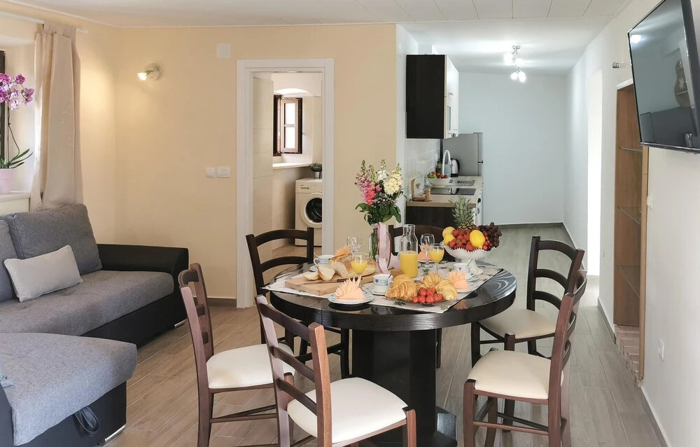 Amazing Home in Polje With Wifi and 2 Bedrooms