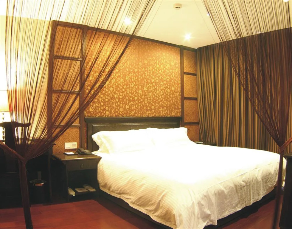 Baolong Homelike Hotel (Mudanjiang Branch)