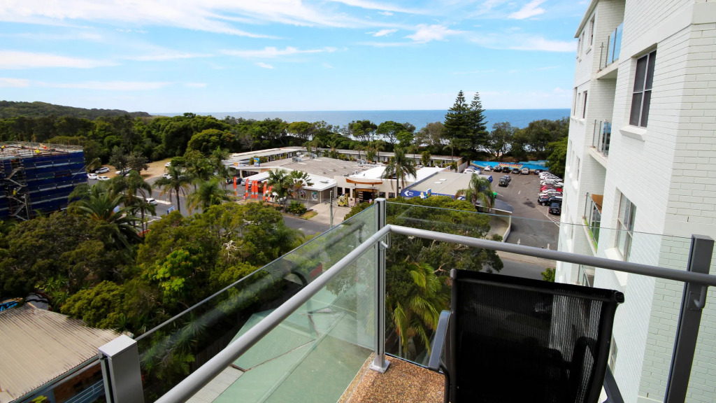 Tradewinds Apartments