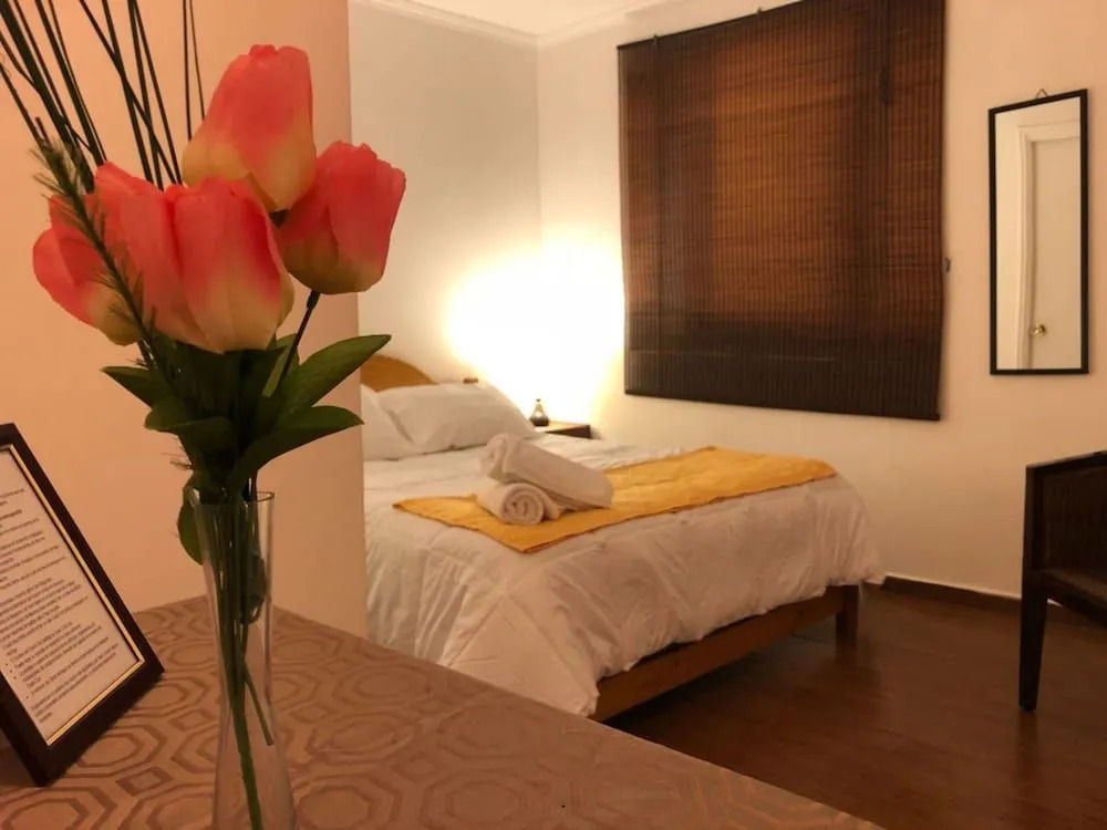 Hostal Lacroix