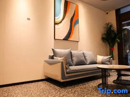 LanOuShangPin Hotel (Xi'an Bell and Drum Tower Dacha City Subway Station)