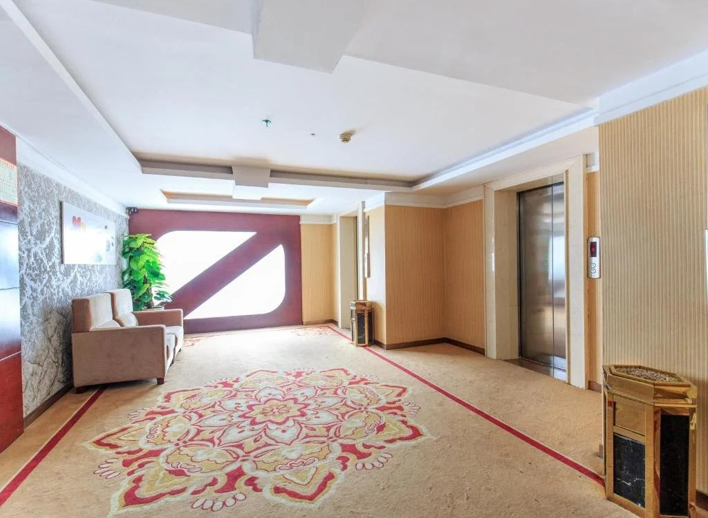 Dragon Hotel
