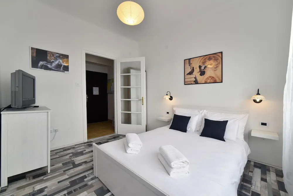 Sunny Apartment