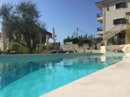 Venetiko Villas