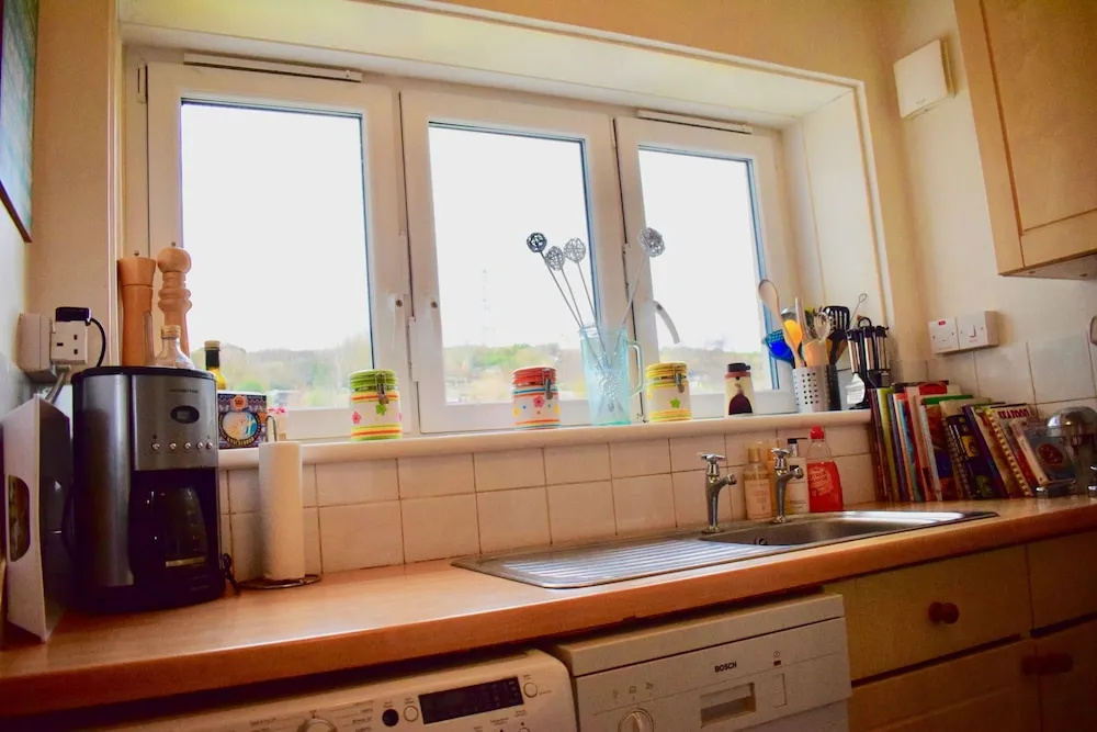 1 Bedroom Apartment With Balcony And Seaviews