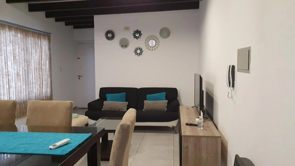 Apartamento Deluxe Senderos del Vino I, con desayuno y cochera, Piscina opcional
