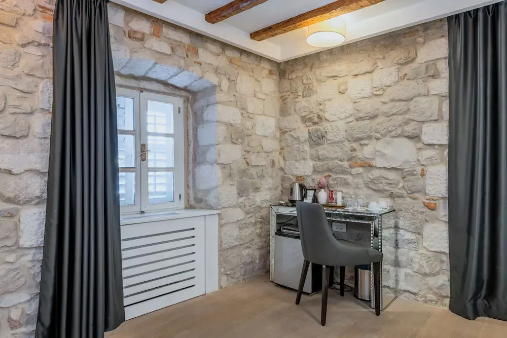 The Code Luxury Rooms