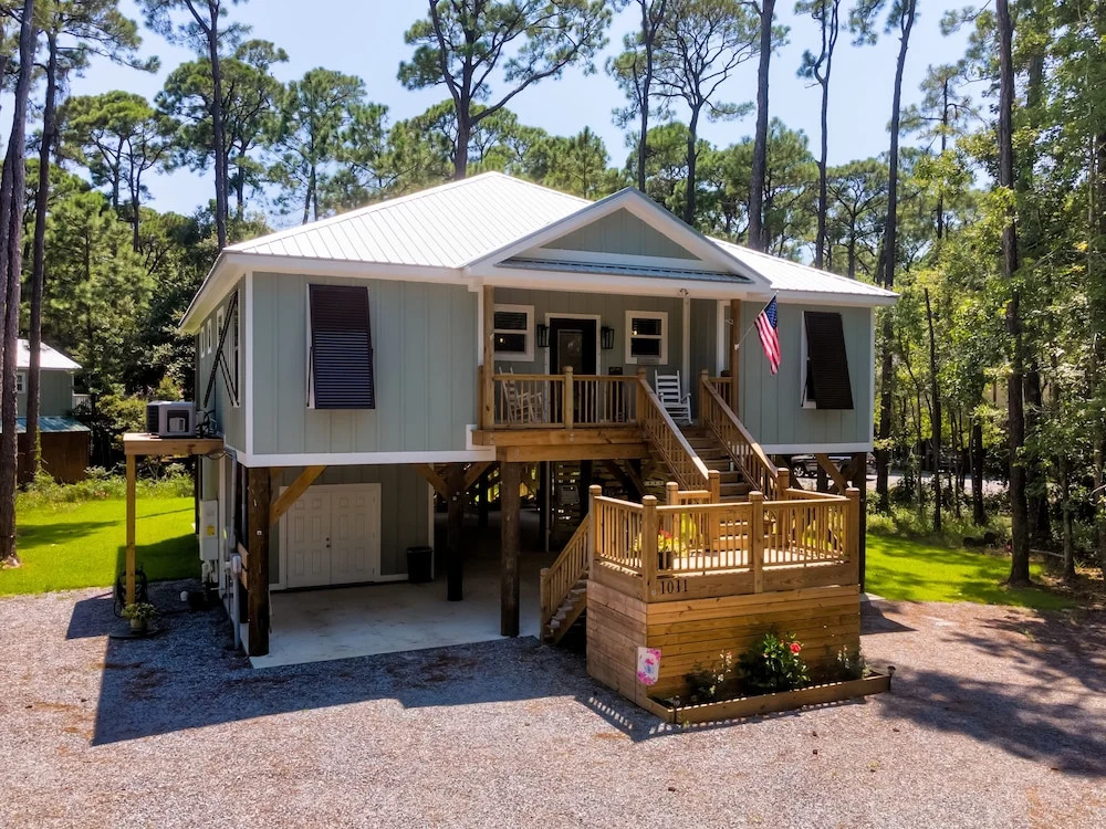 At Last - 1011 Marquette Pl 4 Bedroom Home by RedAwning