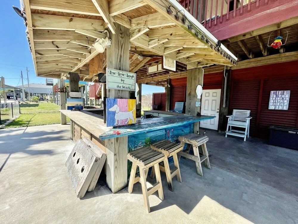 Crazy Cajun 2 Bedroom Home