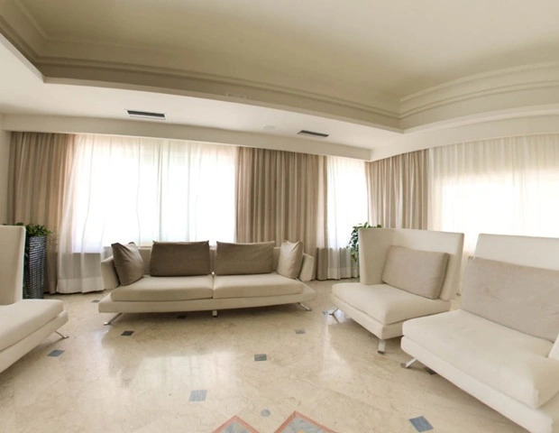 Sunshine Hotel & Spa