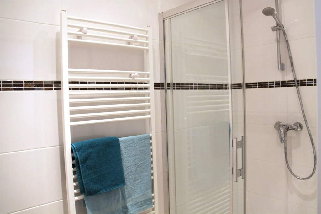 CheckVienna – Apartment Huglgasse