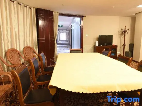 Li Ya Hotel