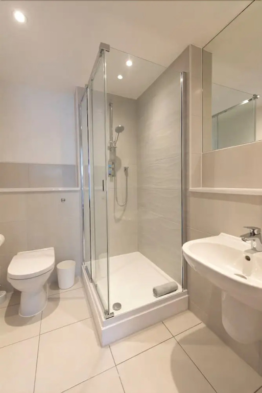 Fantastic 2 Bedroom Apartment in Manchester