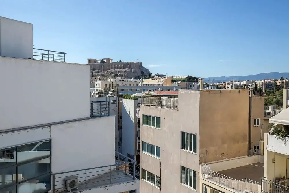 Stylish one-bedroom maisonette in Mets