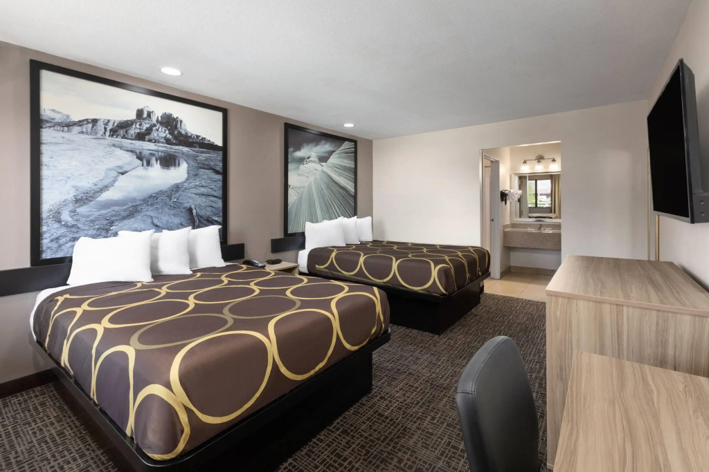 Super 8 by Wyndham Tucson/Grant Road Area AZ