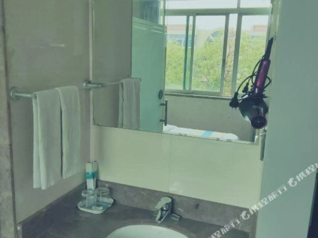Tiansheng Hotel (Ningbo Lishe Airport)
