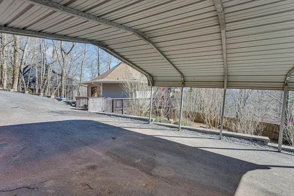 Mountaintop Blue Ridge Cabin: 2 Mi to Downtown
