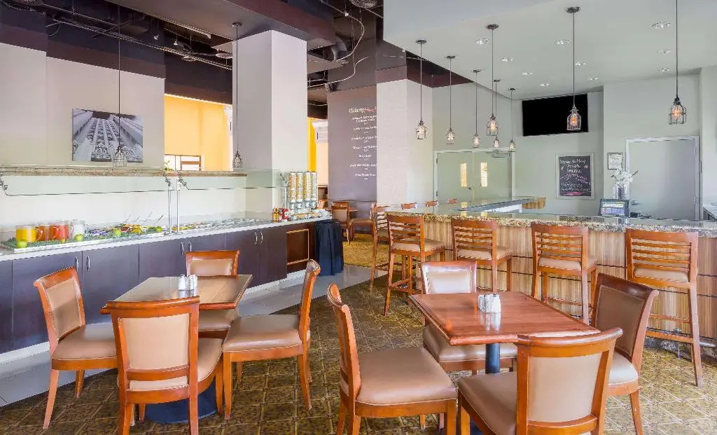 Wyndham Garden Phoenix Midtown