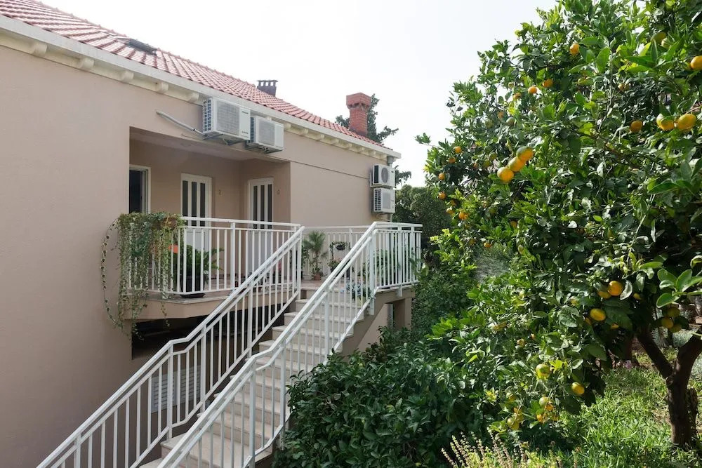 Villa Mar Vintage Apartments