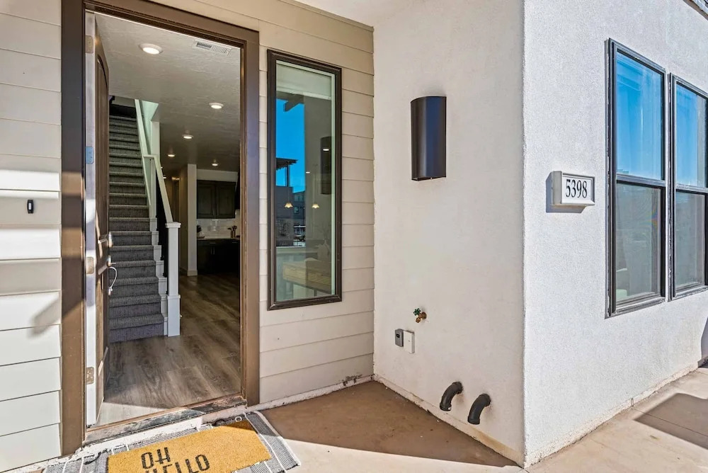 Mavericks Retreat townhouse