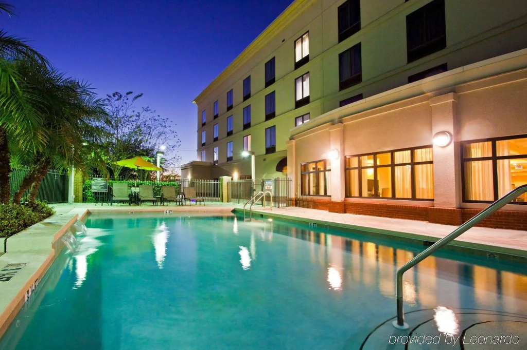 Holiday Inn Express Hotel & Suites Tampa-Anderson Road-Veterans Exp by IHG