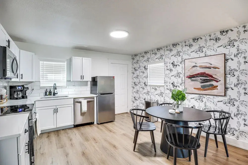 1 Mi to Texas Tech: Home w/ Large Outdoor Space!