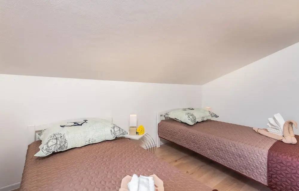 Awesome Apartment in Krk With 3 Bedrooms and Wifi