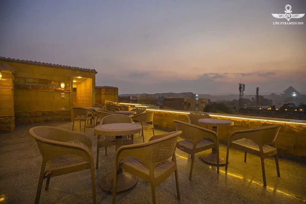 Life Pyramids Inn