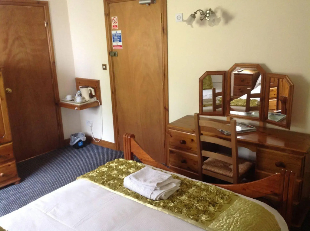 The Glan Yr Afon Inn