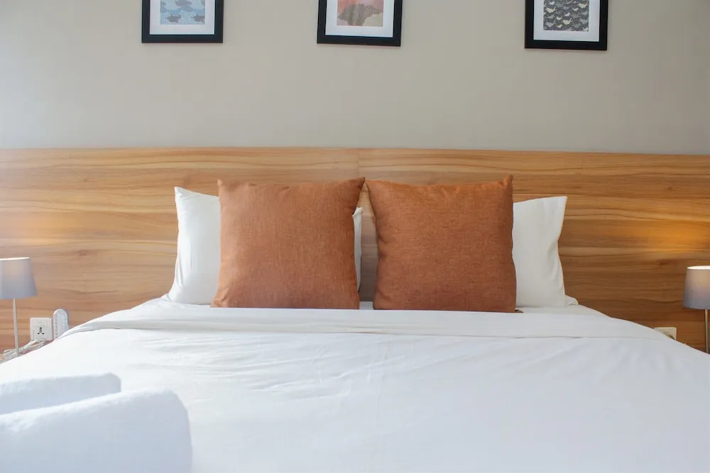 Japanese Style 1BR Apartment at Mustika Golf Residence By Travelio