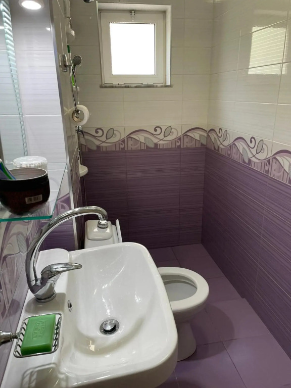 Lovely one-bedroom apartment with private entrance