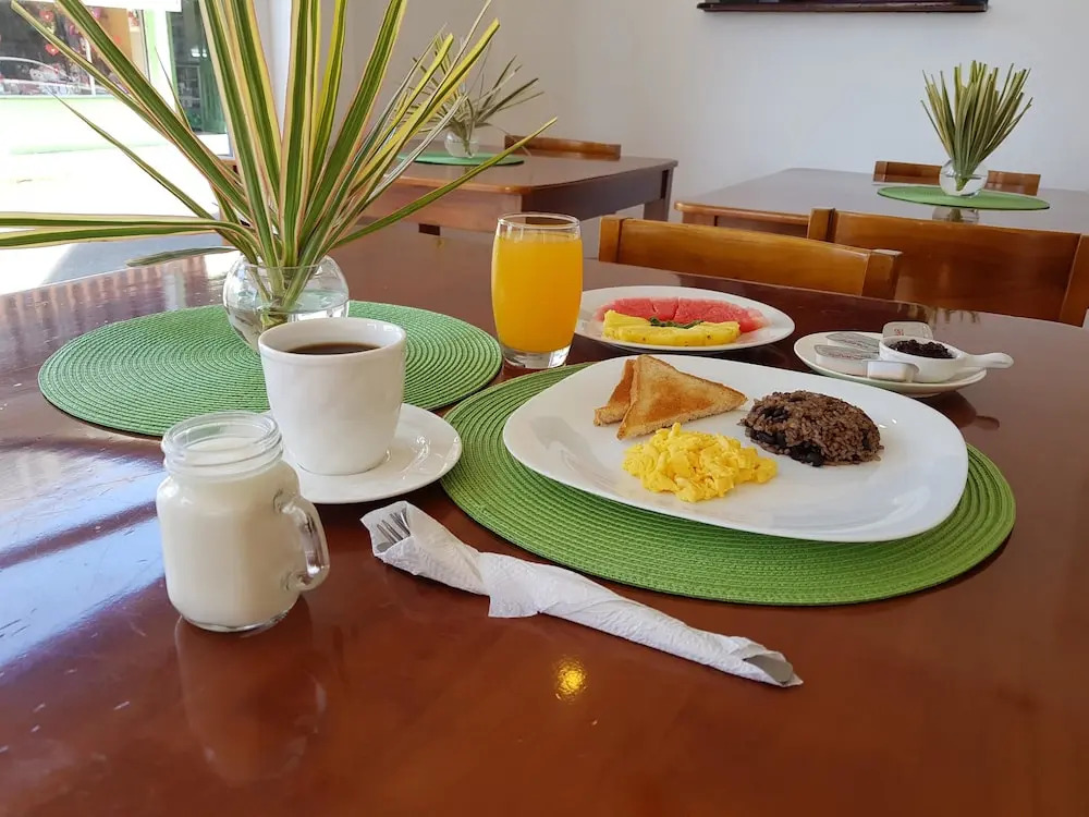 Park View Hotel & Restaurant