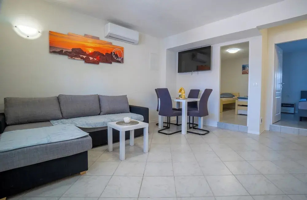 Apartment Villa Skundric 5 by Interhome
