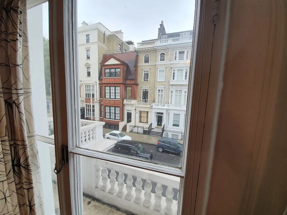 Studio Apartment in South Kensington 16