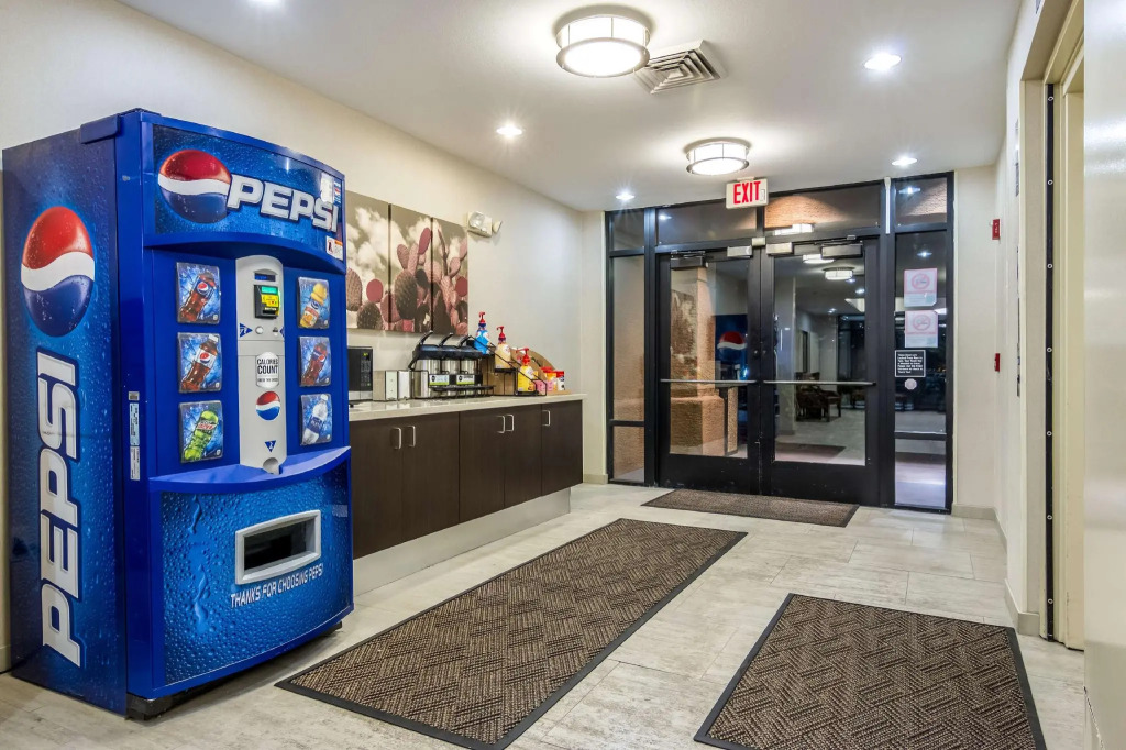 Red Roof Inn PLUS+ Tempe - Phoenix Airport