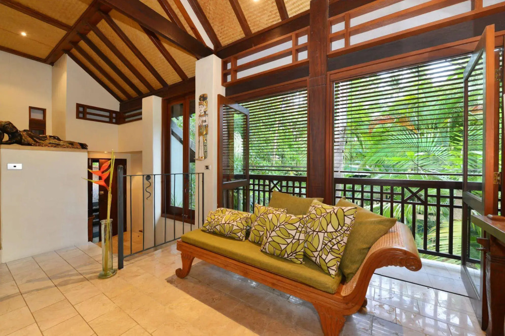 Palm Bliss Villa - A Central Balinese Pool Oasis