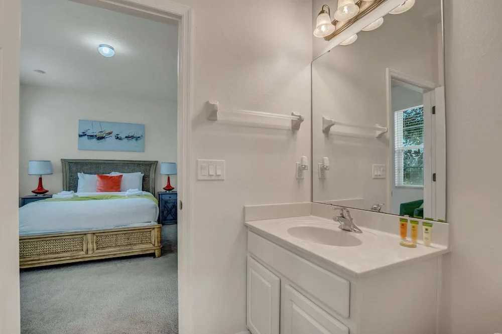 Lake View! Cozy 4BD Home Near Theme Parks With CDC Cleaning Standards #4bv941