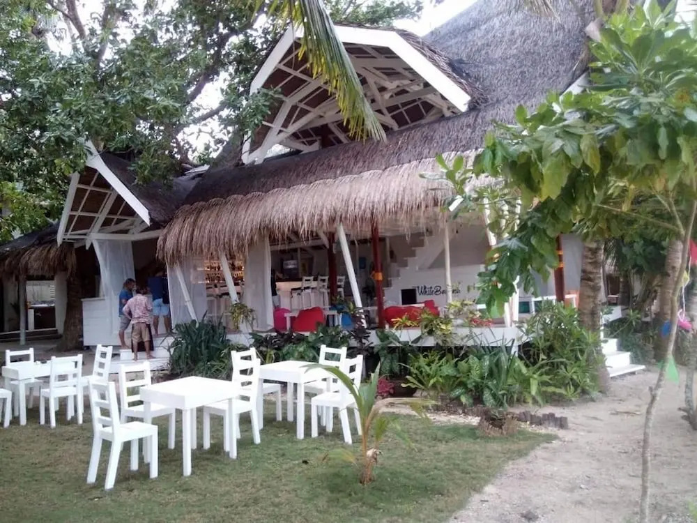 White Banana Beach Club