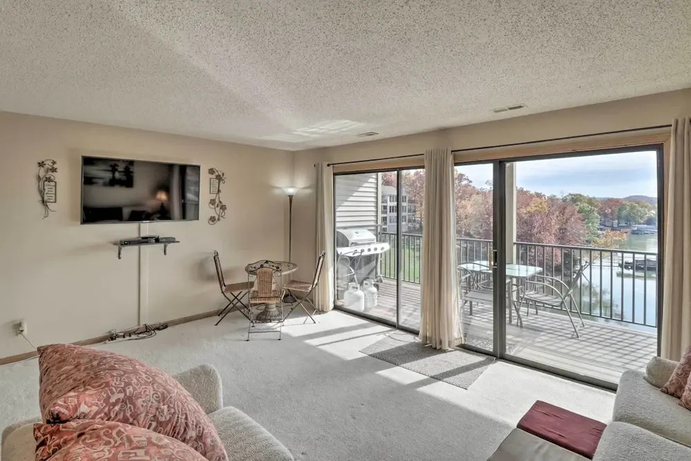 Pool + Fishing Docks: Couple's Lake Ozark Condo