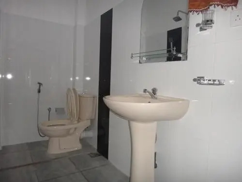 Dinesh Restaurant & Guest House