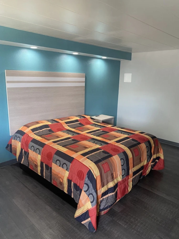 McGuires Motor Inn