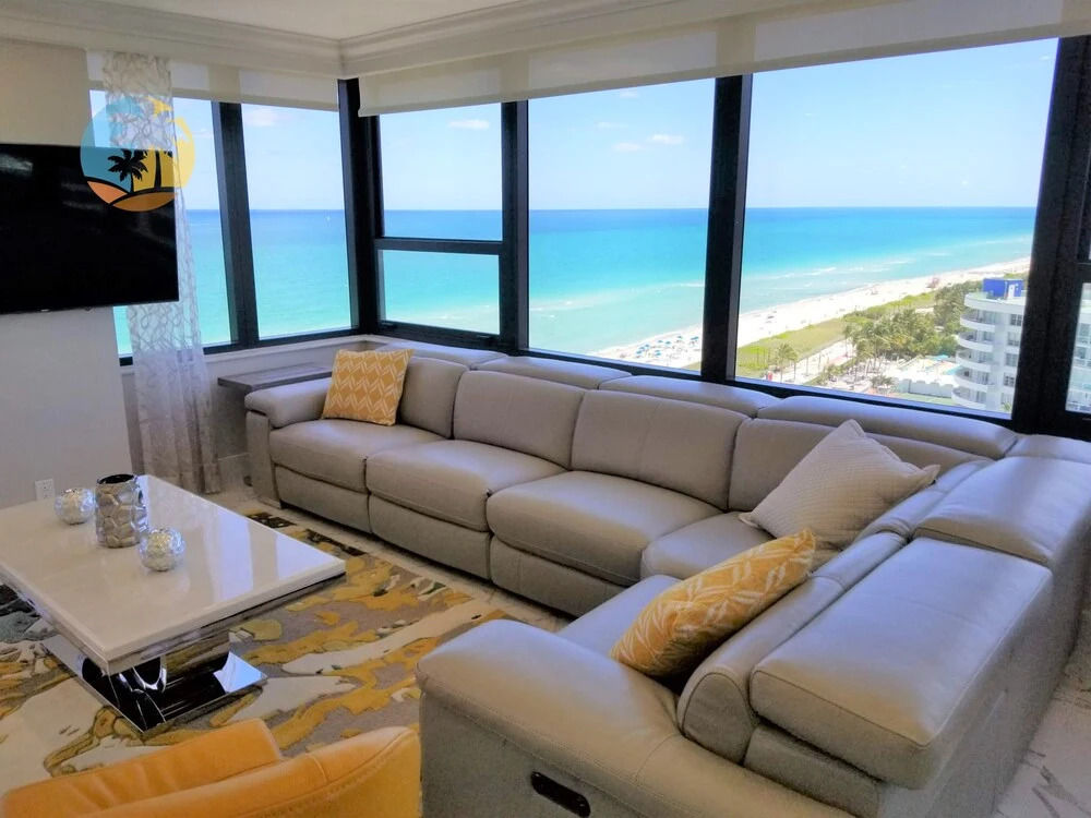 Alexander 1701 2 Bedroom Apts by RedAwning