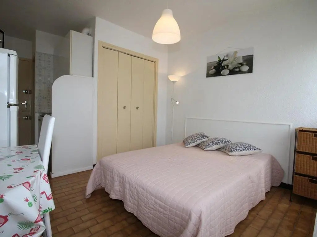 Appartement Balaruc-les-Bains, 1 pièce, 2 personnes - FR-1-553-87