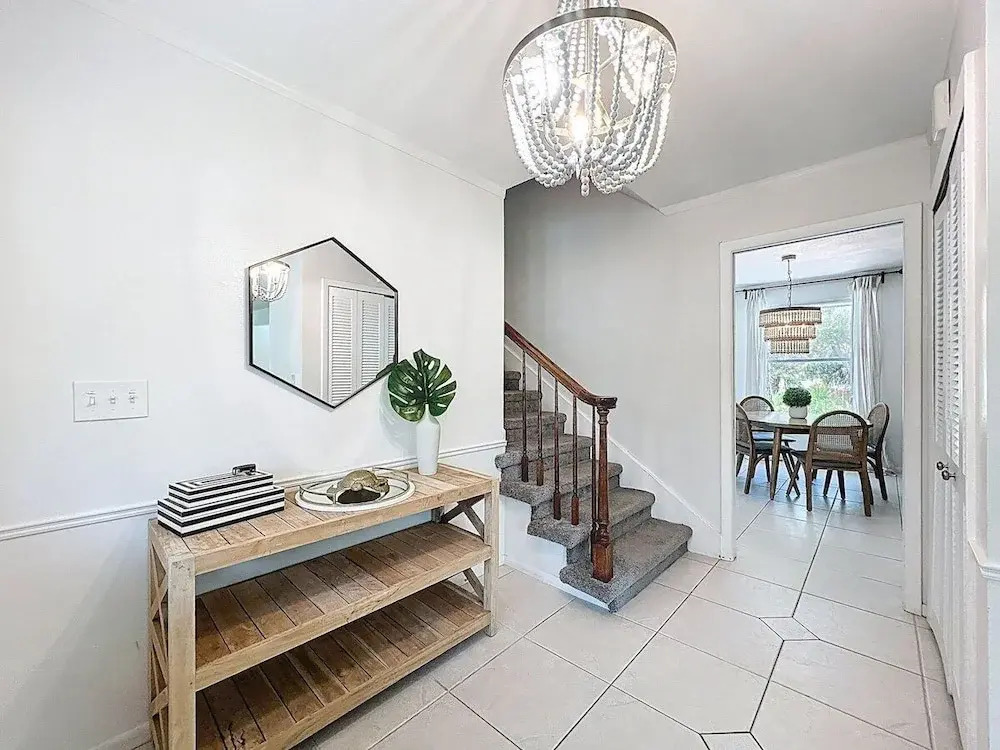 Seminole Pool House - Mins to the Beach